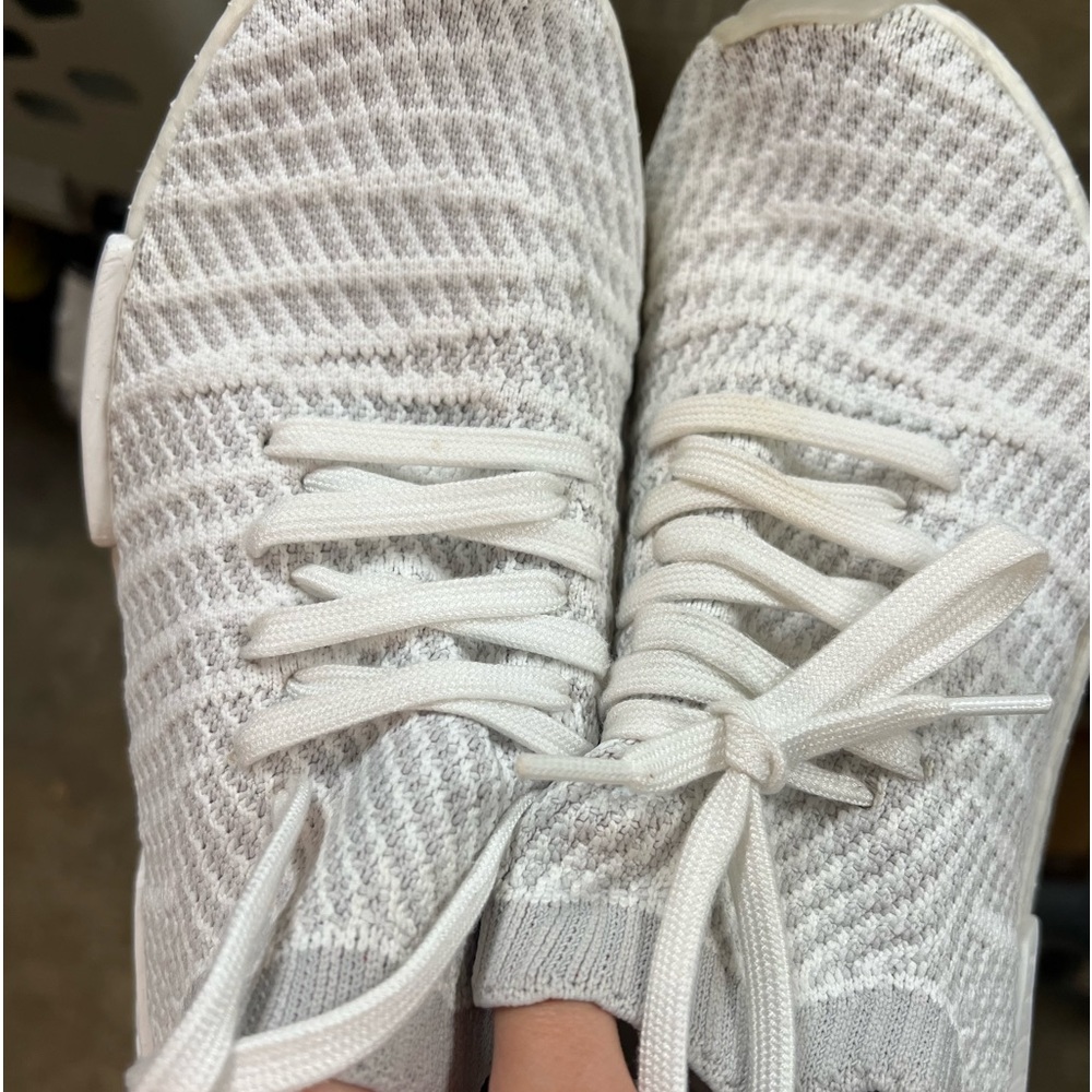 adidas NMD R1 STLT
Cloud White size 9 mens